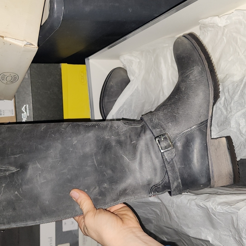 Charles David Rowdy Boot in Black